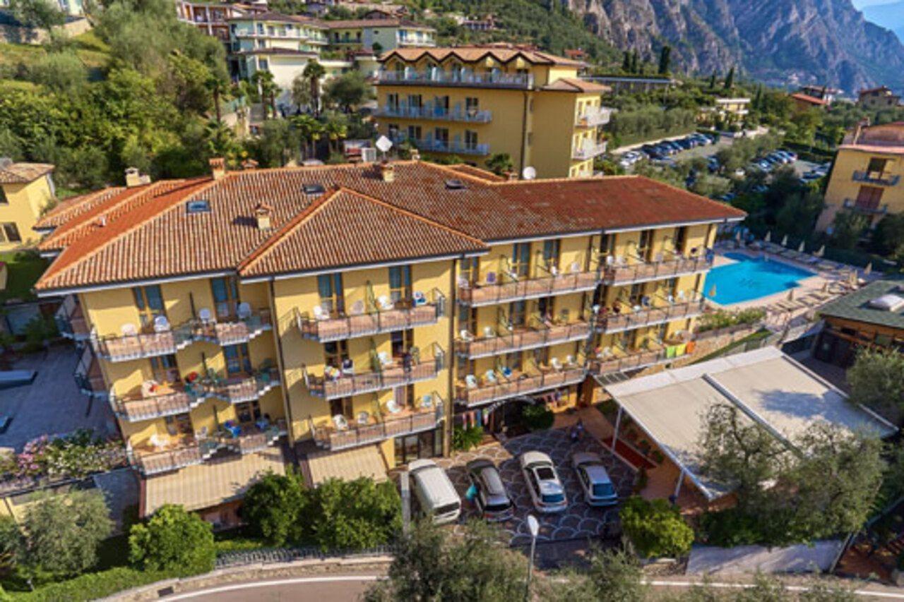 Hotel Florida Limone sul Garda Exteriör bild