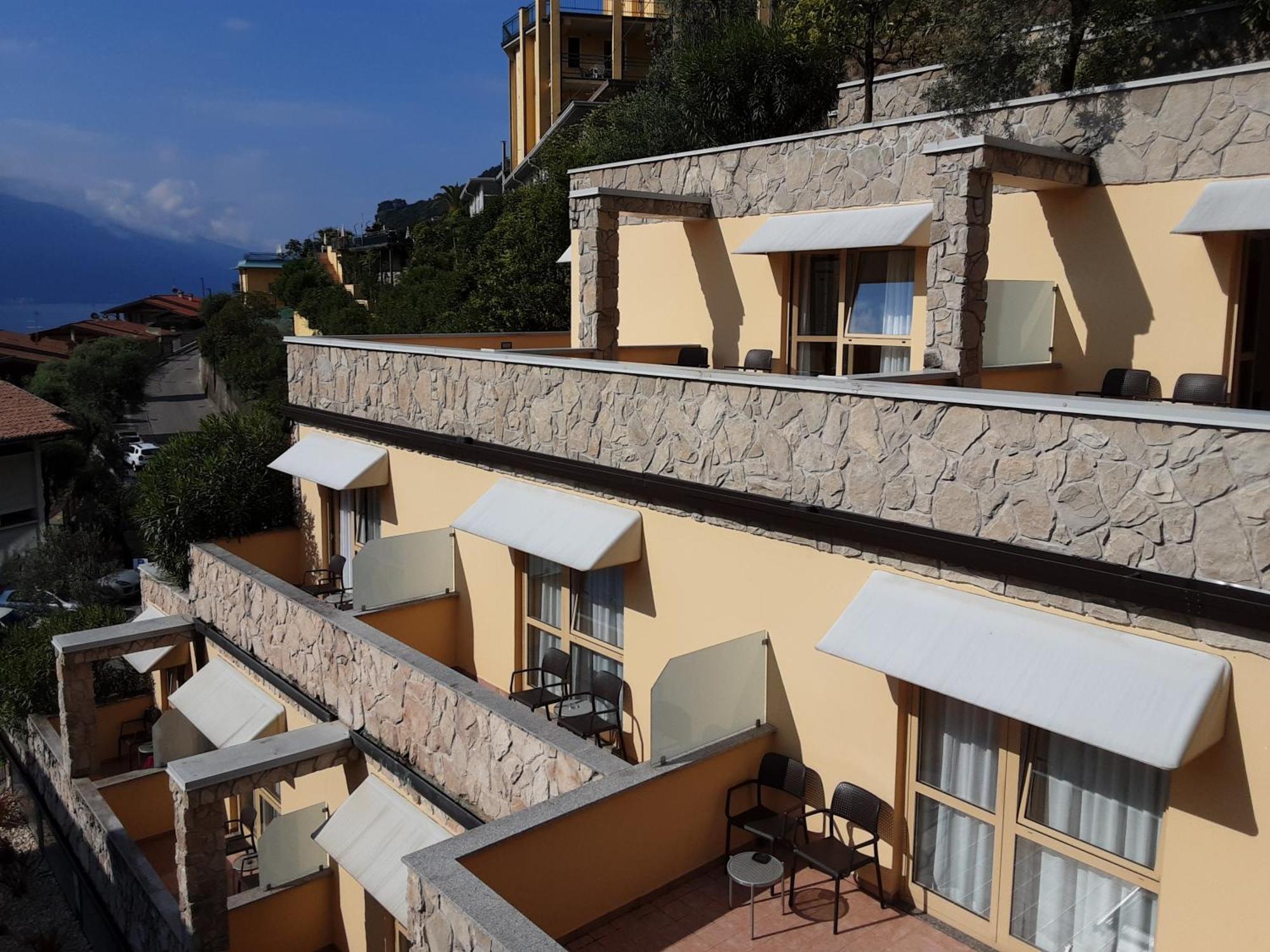 Hotel Florida Limone sul Garda Exteriör bild